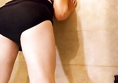 chunky emo shemale bikini piddle and hard cum!