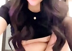 Amateur Webcam Cute Teen Plays Solo