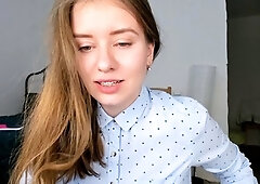 Romanian amateur webcam teen masturbate