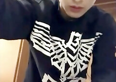 直男帅哥被勾引视讯飞机-0