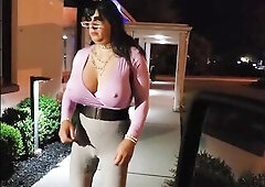 DeeDeeSlut69 just got a large tip from doing a Blowbang and this babe desires to get the cash into the bank ASAP