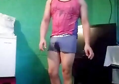 Jesus en boxer jalandose el pene avienta semen episodio 2