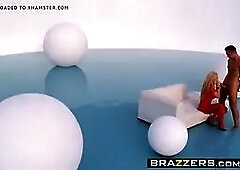 Brazzers - huge wet cabooses - Nikki Benz and kEiran Lee - wet