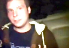 Frat Initiation - Back Seat Blow Job - En el coche