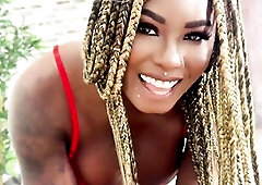 POV: Pocket Snatch or Real Twat? U Give a decision... Hawt BG Action with Xeinna Rose