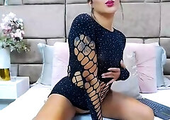 Amateur Webcam Teen Flashes Masturbates