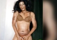 Trans cutie showing off her body and curved pick