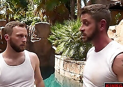 Yeah, those fucking hot gloves!! The fantastic scenario! The gag!