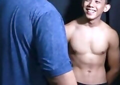 Filipino model sucked by the photographer 5