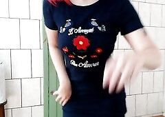 Ruiva safada dançando na web camera pro patrão