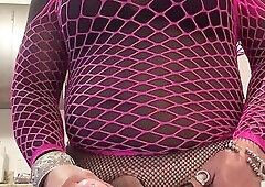 CdTina eats her thick load