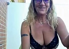 HotWifeLyn68 - Live Webcam Show 2026-05-25