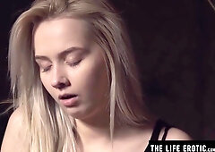 Cute Teen 18+ Masturbates With Teat Clamps And A Large Glass Sex Tool