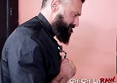 Alex Tikas Raw Breeds Kyle Hart