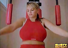 Kelly Fingers Big Tits in Gym