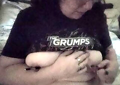 mother I'd like to fuck masturbating with breast pump