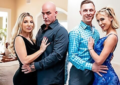 Sweet babes Aiden Ashley and Alex Mack in a hot foursome