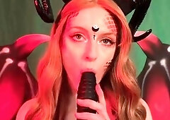 Pissing masturbating babe solo toy play