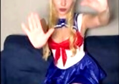 Want to bang me whilst I play suit up?