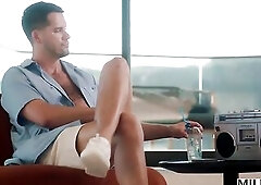 A lascivious housewife has a ribald dream about her window washer.