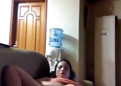 Filipina Luna masturbates in expats home