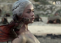 Completely naked Mother of Dragons from game Of Thrones