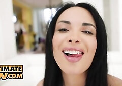 Bikini Chick Anissa Kate Tempts U to Get Wicked