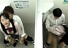 Close up fuck girl in big cock