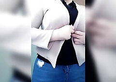 stripteace hot carnal mexican mother i'd like to fuck lalin girl large booty large butt secretary take out all her clothing at work time