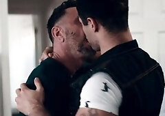 Lucas Leon hungrily sucks VInce Parker