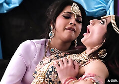 Indian lesbian sex with Yasmina Khan