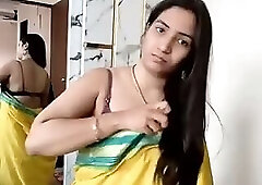 Perfect Desi Girl In Saree Show