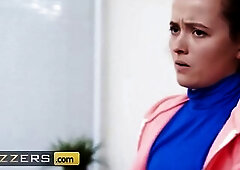 BRAZZERS - Red Eviee Gets Distracted From The Heist By A Large Weenie & Enjoys A three-some With Coworkers Lucy Lotus & Damion