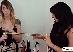 Bigtits, sans a condom