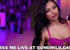 Sexy Latina Toy Play Webcam