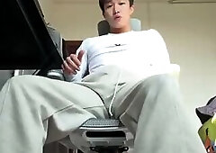 Chinese boy verbal foot master