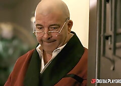 It's a Robbery! :O Gina Valentina Facefucked during Heist