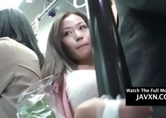 smoking hot asian babe gets fucked on the bus jav