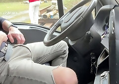 Late-night cruising with Ninosolo, an anonymous but unforgettable adventure