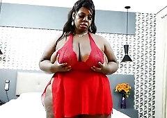 Mega Chunky Black Thammy Leviemont Bows for The Banging Machine JM1241