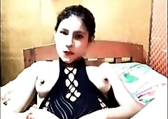 Poor Mexican doxy Penelope Peña masturbates for all of us