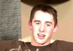 Solo: Young Jock Secretly Nutting For Fun