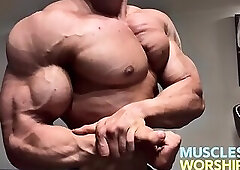 Watch His Muscles Swell Bigger With Every Flex