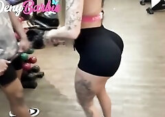 I ate the butt of the hottest blond in the gym.