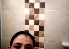 Older Colombian woman who loves masturbation