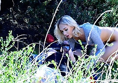 Watch junoesque Sky Pierce's clip