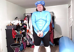 Bathing, dildoing, maids