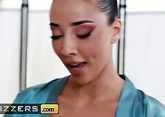 BRAZZERS - Yorgelis Carrillo & Vitoria Beatriz Slip Into A Carnal Nuru Massage Trio Adventure