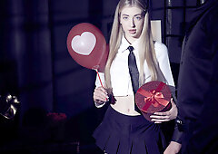 Sweet Lina VR Porn: Love On A Leash - DarkRoomVR