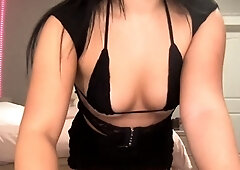 Amateur Webcam Teen Flashes Masturbates